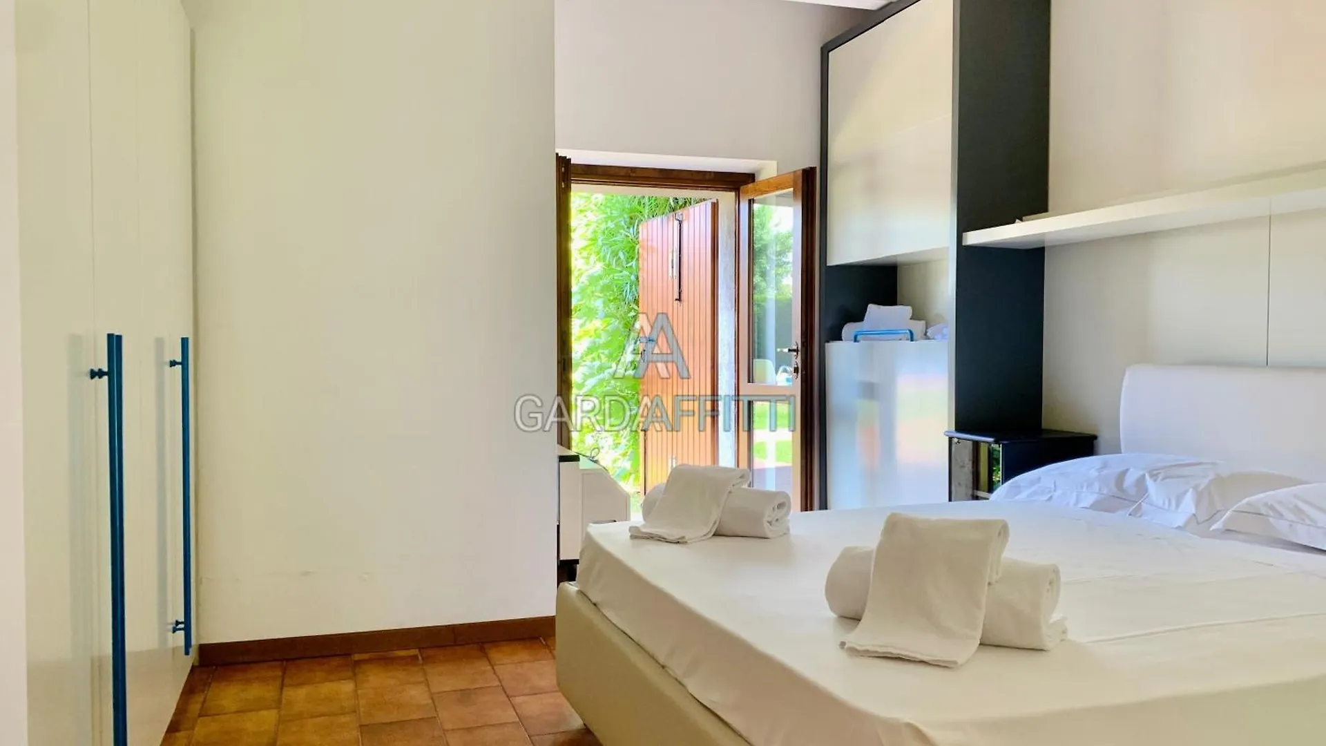 Turchese Apartment - Centro Colombare Con Piscina Sirmione Italy