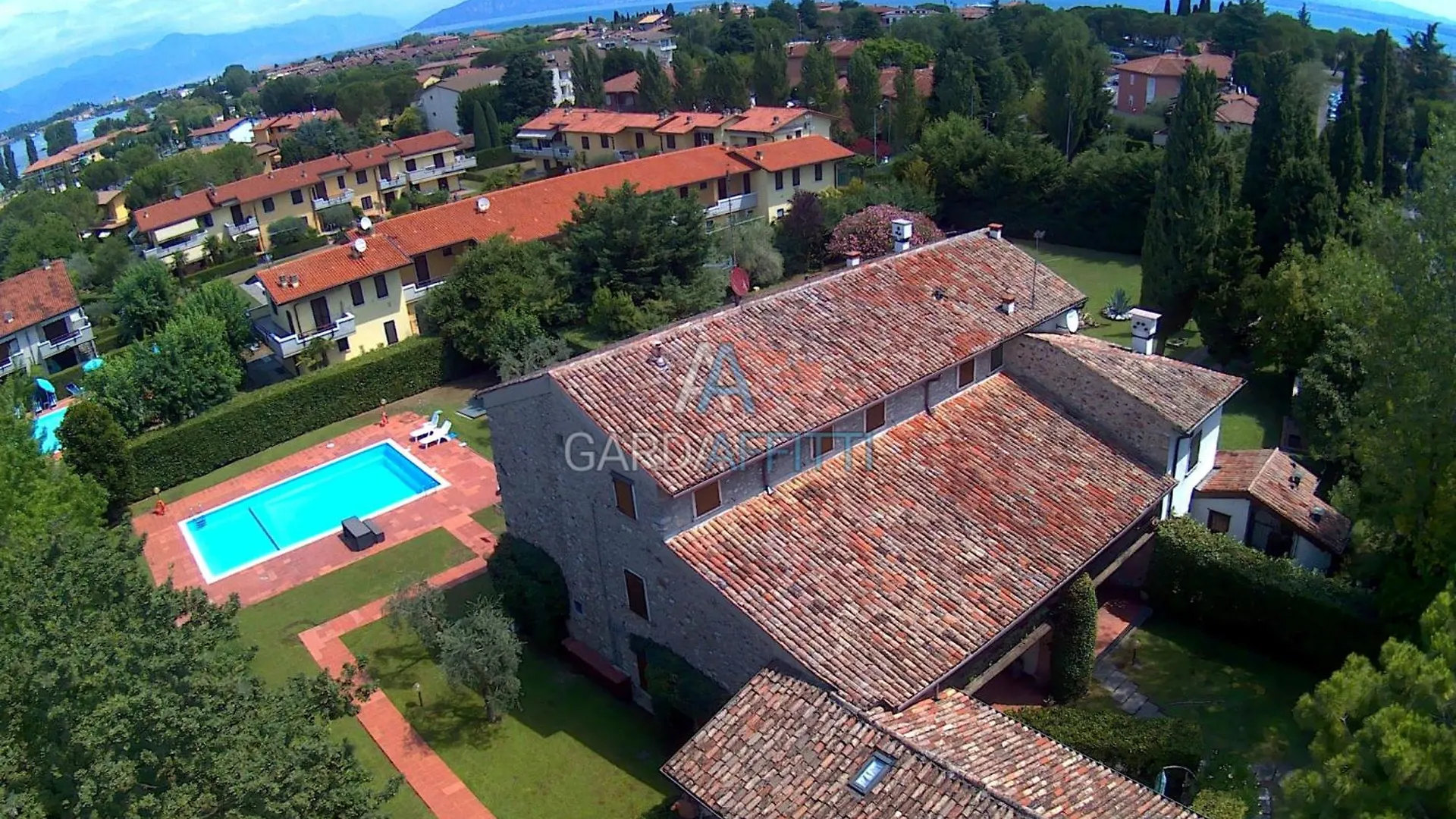 Turchese Apartment - Centro Colombare Con Piscina Sirmione 0*,  Italy