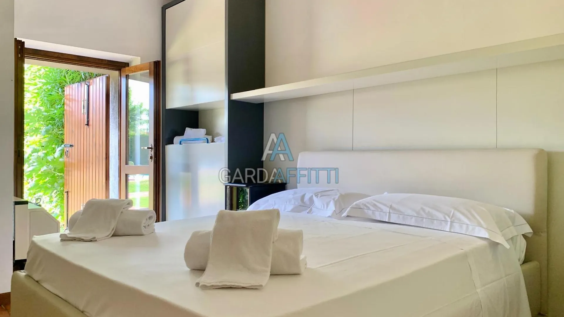 Turchese Apartment - Centro Colombare Con Piscina Sirmione 0*,  Itália